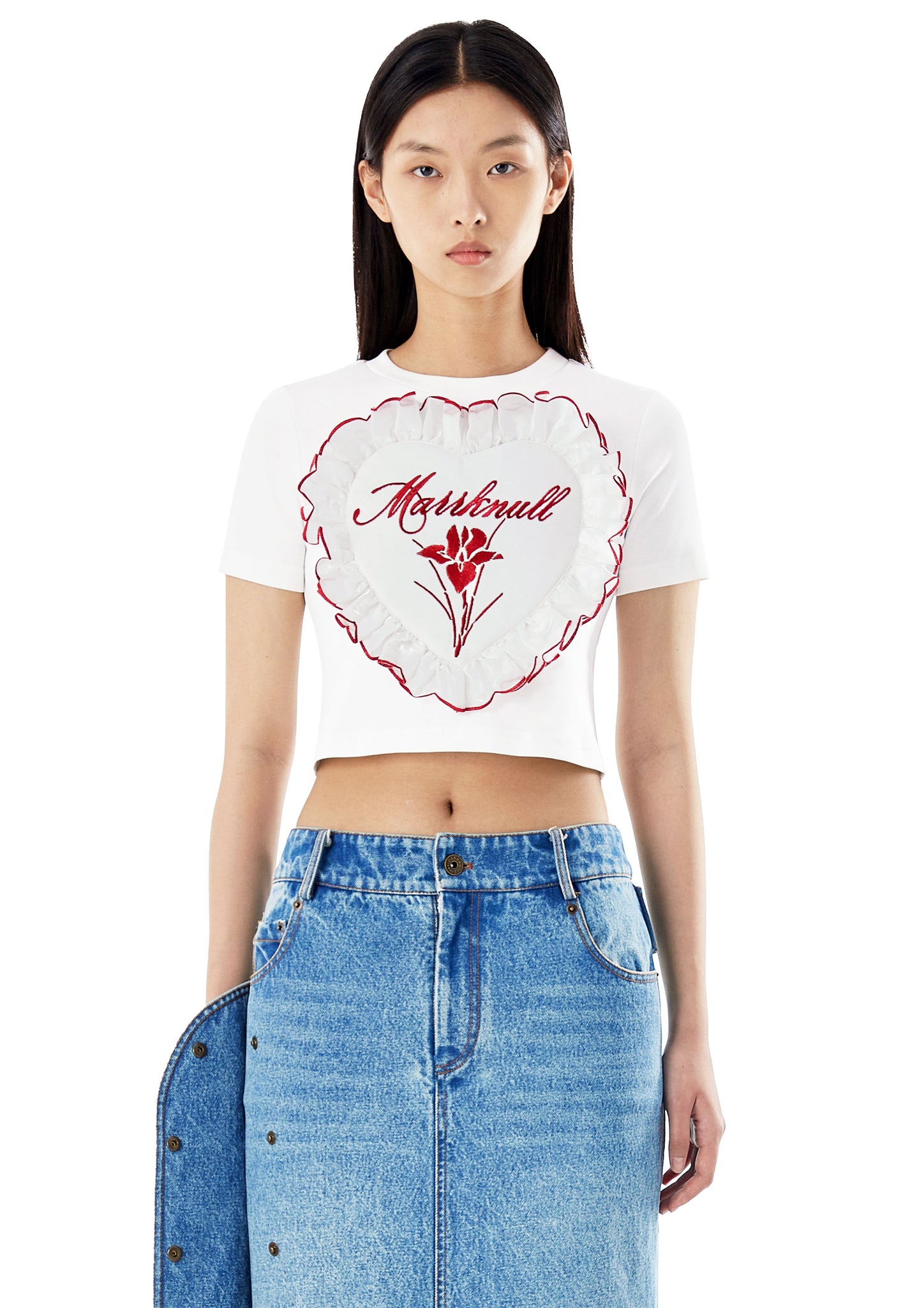 White Heart Embroidery T-shirt